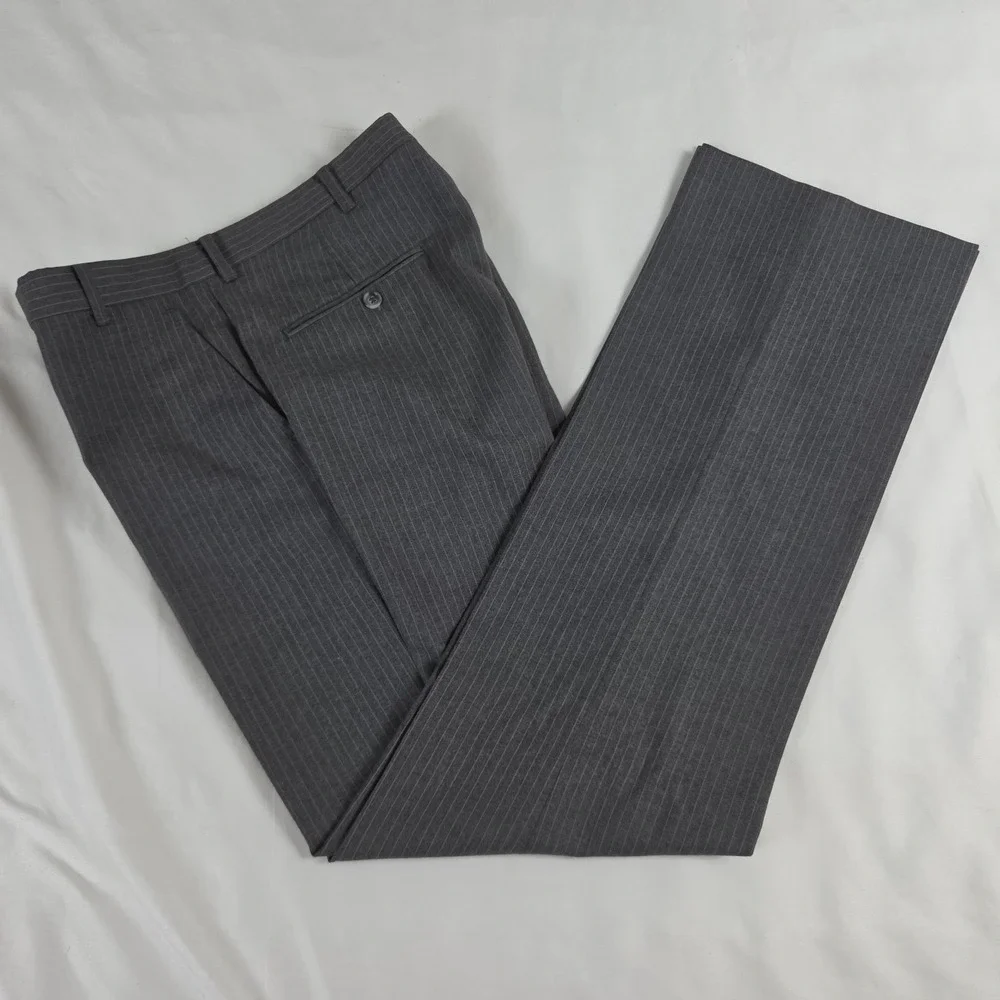 Vtg Stafford Gray Pinstripe Suit Wool Two-Button 39 L Pants 32 X 34